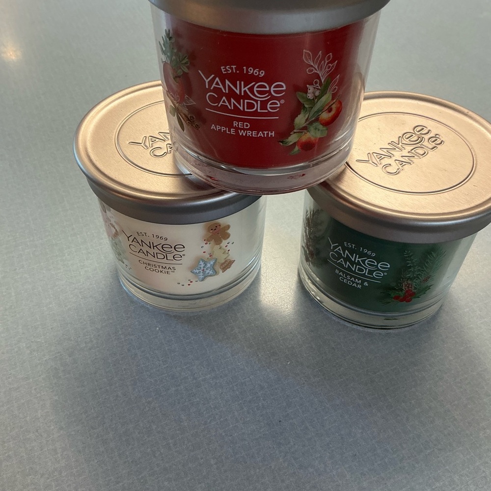 Yankee Candle Festive Trio - Red, White, Green